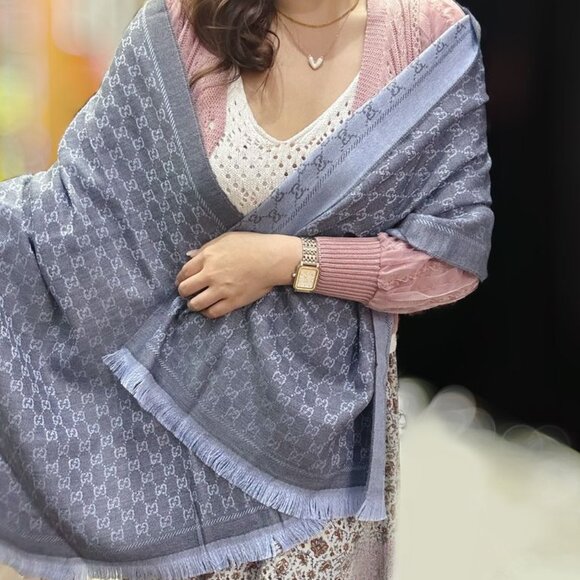 NEW GUCCI Grey Blue Wool GG Monogram Reversible Stencil Scarf $520 Authentic - Picture 3 of 12